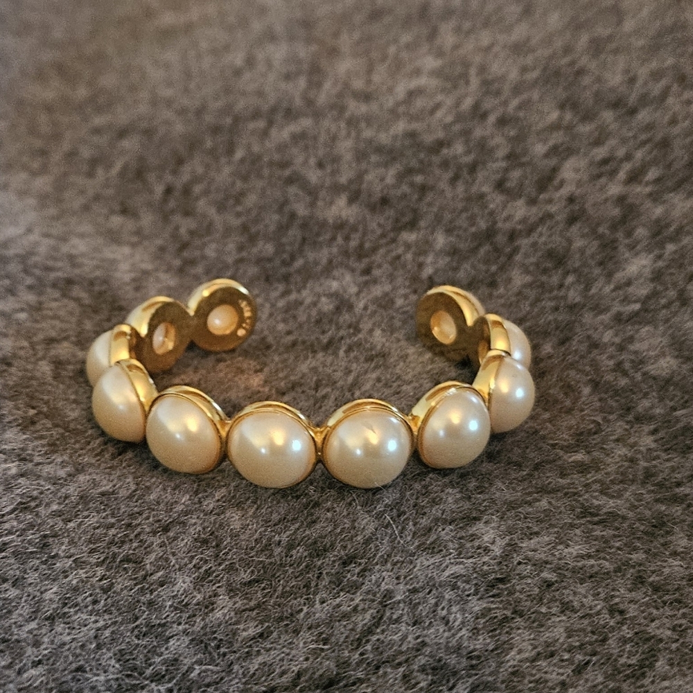 J Crew Pearl and Gold Bangle Bracelet New! - Picture 2 of 9